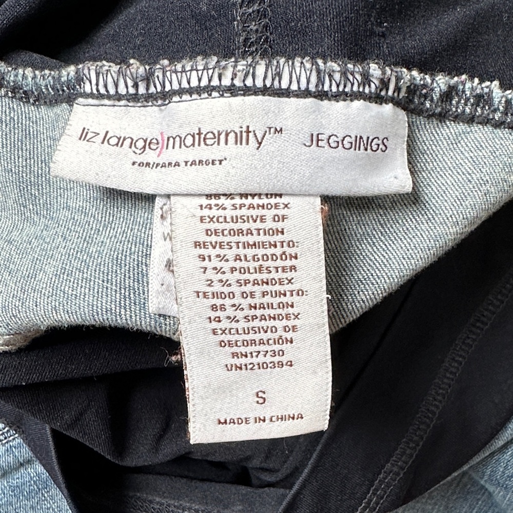 Maternity shirt and jeans combo - Minimi Maternity & Liz Lange - Picture 6 of 6